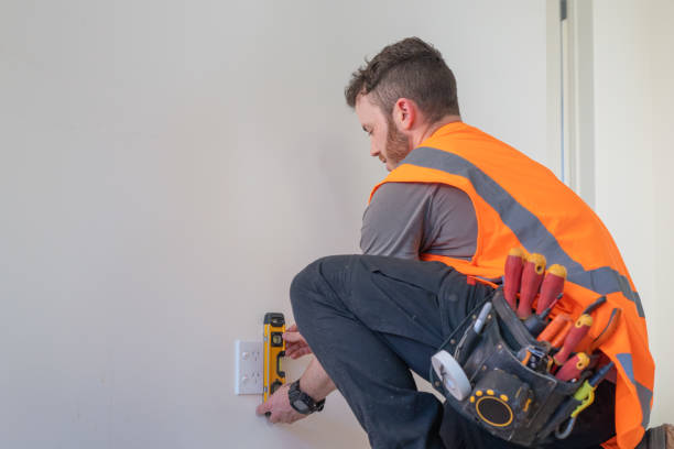Best Local Electrician Companies  in Willoughby, OH